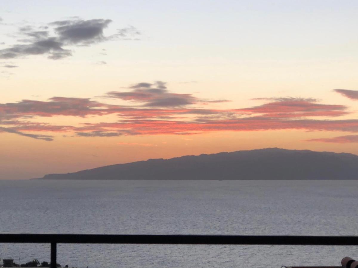 Amazing Duplex With Large Terrace And Sea Views Apartment Puerto de Santiago  Exterior photo